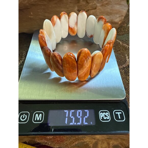 Navajo Native American Spiny Oyster Shell Stretch Bracelet - Picture 2 of 4